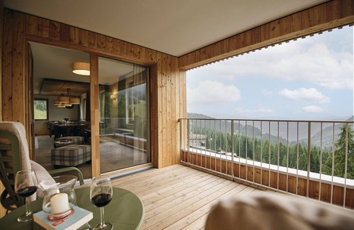 Sonnenalpe Nassfeld House | Superior Lodge with 4 bedrooms and sauna