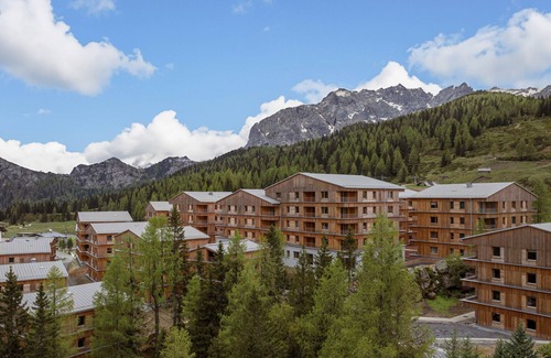 Sonnenalpe Nassfeld House | Superior Lodge with 4 bedrooms and sauna