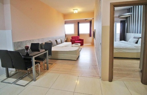 Centar Apartment | Superior One-Bedroom Apartment with Balcony / 5 Adults / 1