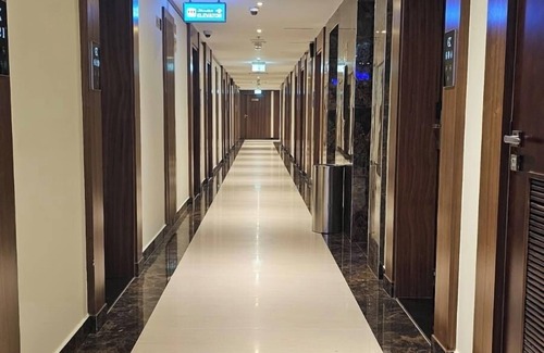 Al Muraqqabat Apartment | Superior Room Near Go Fresh Supermarket by E R