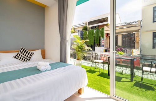 Cam Pho Villa | Superior studio with balcony - Đào tiên homestay