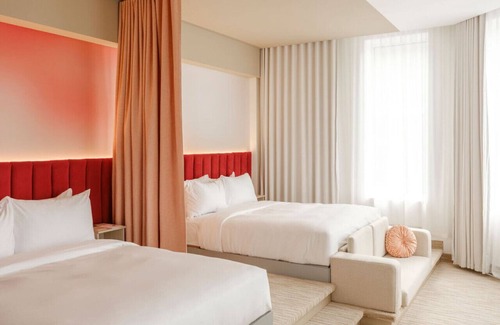 Saint-Roch Hotel | Superior Suite 4 - Rose Hôtel Invisible