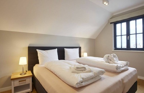 Dranske Apartment | Superior thatched villa with 2 bedrooms F01