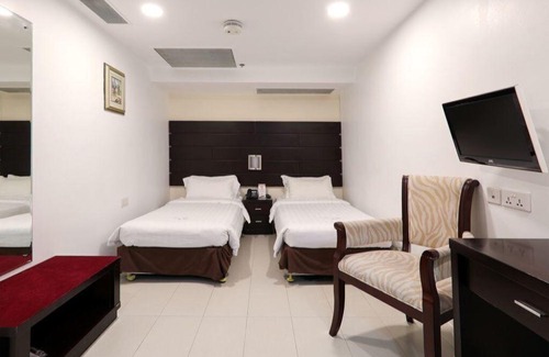Kampong Glam Hotel | Superior twin room, no window, basement #03