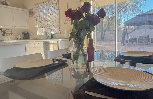 Apache Junction House | Superstition Serenity 4BR /w Hot Tub, Hiking, Golfing