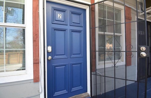 Greater East End Apartment | SuperValue Suite #2 @ East End Revitalized