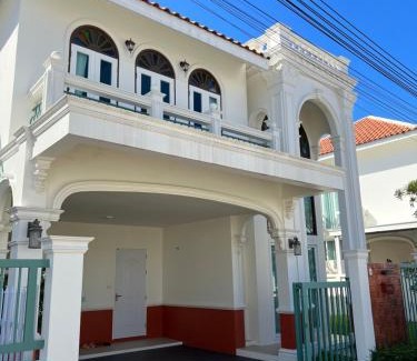 Koh Kaew Villa | supicha三卧三卫整套别墅