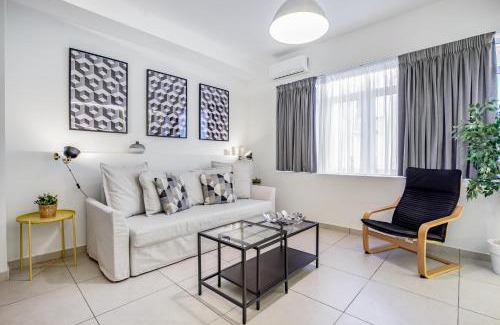 Monastiraki Apartment | Supreme B1 Apartment in Syntagma