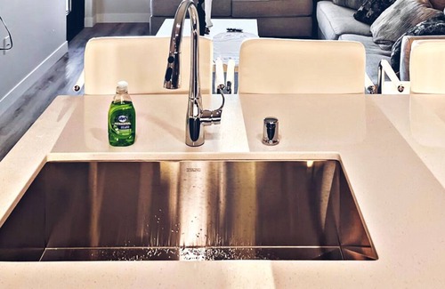 Columbia Heights Apartment | Supreme Luxury Condo