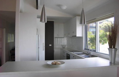 Lorne House | SUPREME POSITION - Amazing Coastal Views
