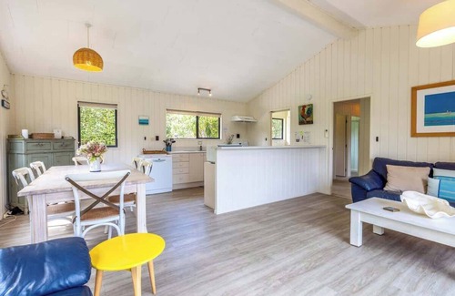 Onetangi House | Sur la Mer Onetangi - Our Island