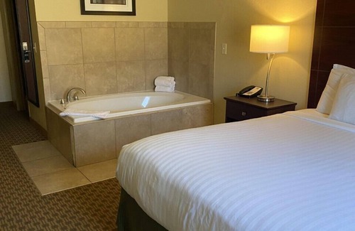 Salem Hotel | SureStay by Best Western Salem
