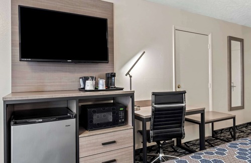 Duncan Hotel | SureStay Hotel by Best Western Duncan