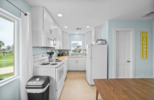 Surfside Beach Apartment | Surf 1 — The Surf Shack
