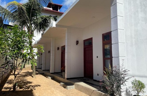 Weligama Hotel | Surf and Snooze Inn