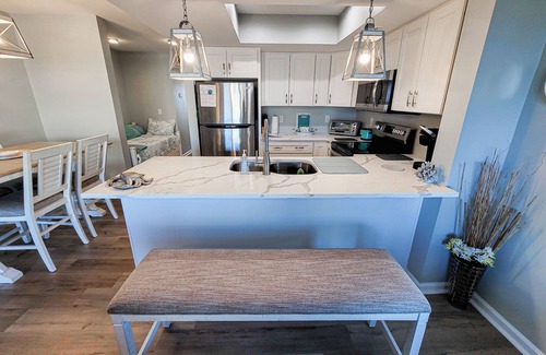 Surf City Condo | Surf Condos 318 - Ocean Views & Poolside Fun!
