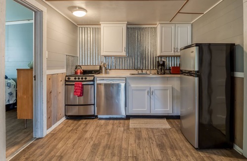 Otter Rock Cabin | Surf Haven Unit S w/fire pit walking distance to surfing beaches