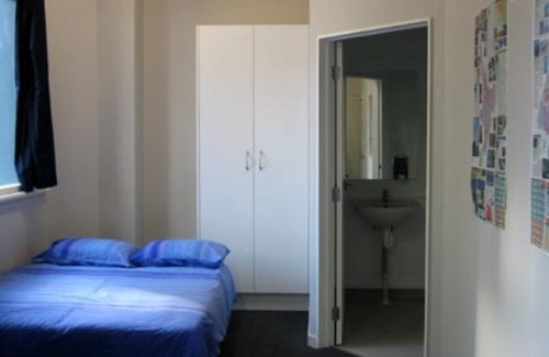 Auckland Central Business District Hotel | Surf 'N' Snow Backpackers