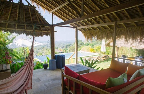 Pecatu Villa | "Surf Pool" - Uluwatu, Padang Padang Beach