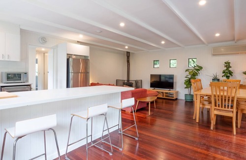 Inverloch House | Surf Side Retreat In Inverloch