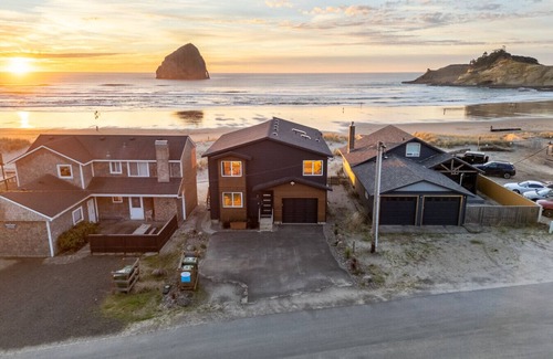 Oregon Coast House | Surf Vista Beach Front Home