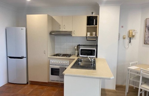 Surfers Paradise Apartment | Surfer's serenity