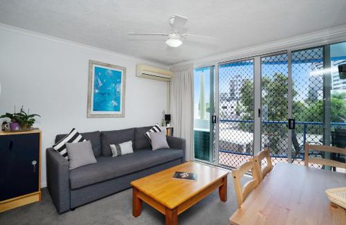Surfers Paradise Apartment | Surfers Beach Resort One
