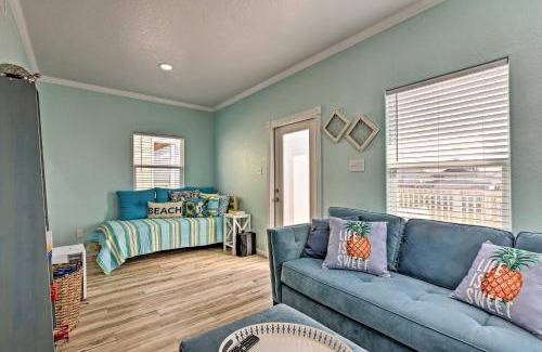 Surfside Beach House | Surfside Beach House with Balcony and Ocean Views!