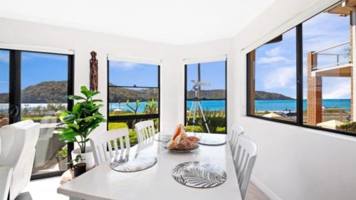 Ettalong Beach House | Surfside Ettalong Beach Beachfront