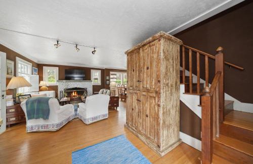 Manzanita House | Susans Beach Cottage Steps To Sand & Surf!