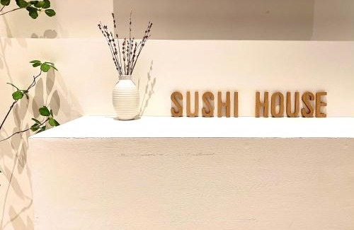 Truc Bach House | Sushi House Ba Dinh homestay alley38 Hang Bun