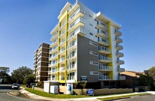 Redcliffe Apartment | Suttons Beach Apartment