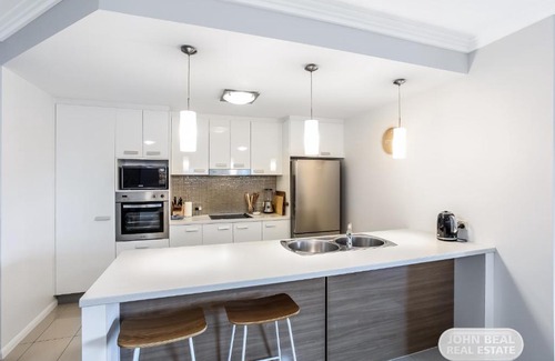 Redcliffe Apartment | Suttons Beach Apartment
