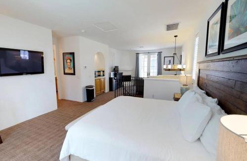 La Quinta Apartment | SV006 Secluded Spa Villa Studio at LQ Resort