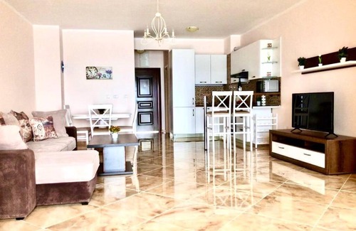 Dobra Voda Apartment | SVETI LUKA - апартаменты на берегу моря в Черногории 85 кв. м.