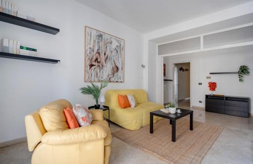 Municipio 2 Apartment | Sveva City Suite