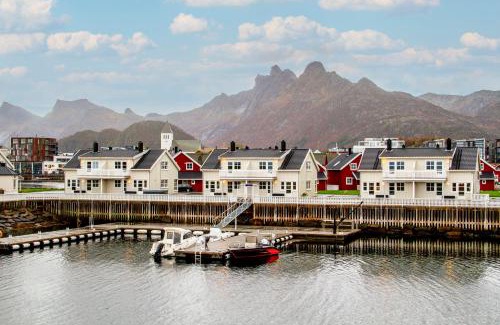 Svolvaer Villa | Svolvær Havn Waterfront Villa