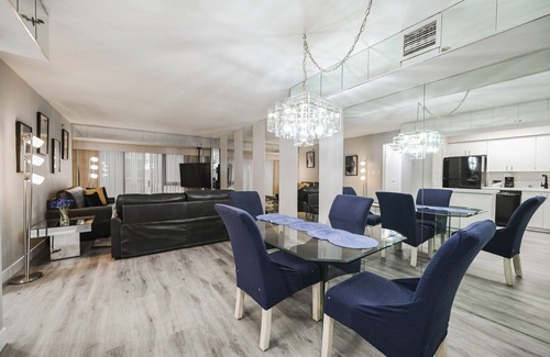 Las Vegas Strip Apartment | SVS: Two Bedroom Center Strip at Jockey Club
