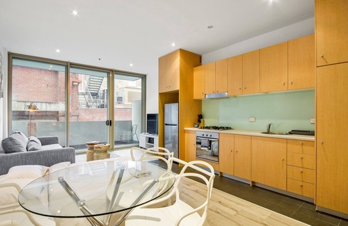 Adelaide Central Business District Apartment | Swainson on Bent - 1.06