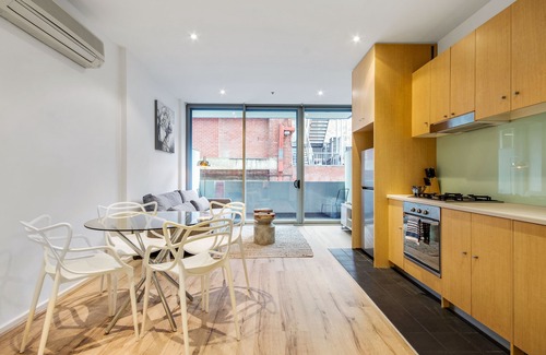 Adelaide Central Business District Apartment | Swainson on Bent - 1.17