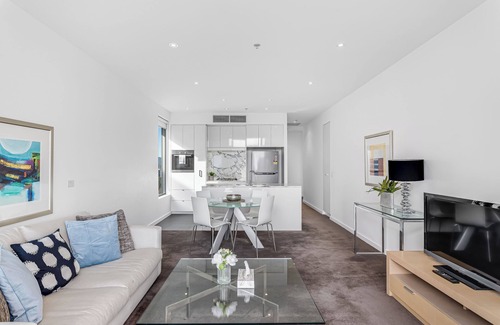 Adelaide Central Business District Apartment | Swainson on Hindmarsh