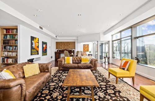 Adelaide Central Business District Apartment | Swainson on Waymouth - Penthouse