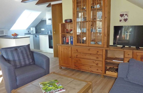 Oberhenneborn Apartment | Swallow's nest, 55sqm, 2 bedrooms, max. 4 persons