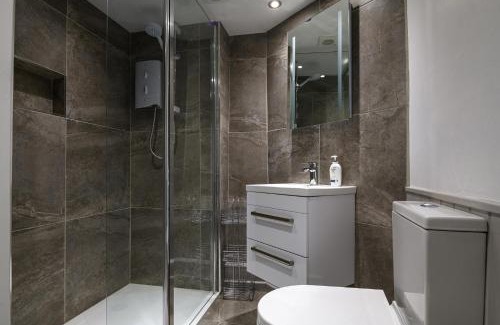 Rowen House | Swan Cottage