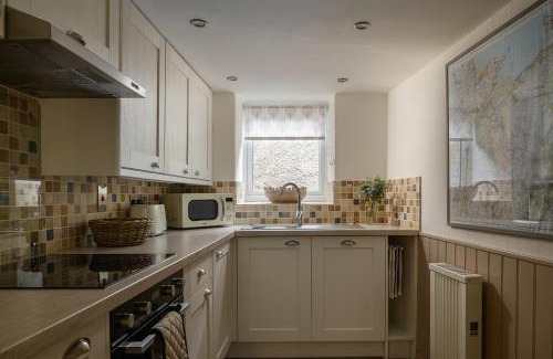 Rowen House | Swan Cottage
