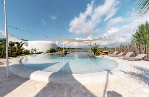 Cocoplum Hotel | Swan Villas