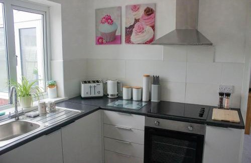 Penllergaer House | Swansea 3 Bedroom Home with Parking & Garden