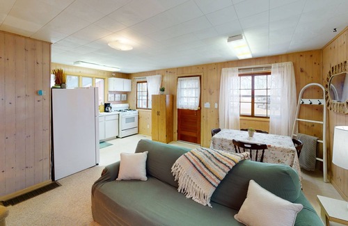 Burt Lake Cottage | Sweet 2BRM + 1BATH COTTAGE with Lake Access + Mooring! FISH! BOAT!