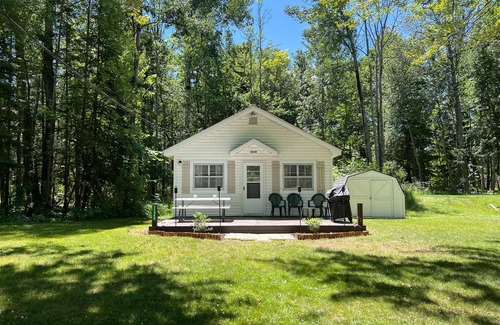 Burt Lake Cottage | Sweet 2BRM + 1BATH COTTAGE with Lake Access + Mooring! FISH! BOAT!