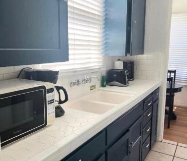 Bankers Hill House | Sweet n Cozy Cottage near Little Italy & Gaslamp